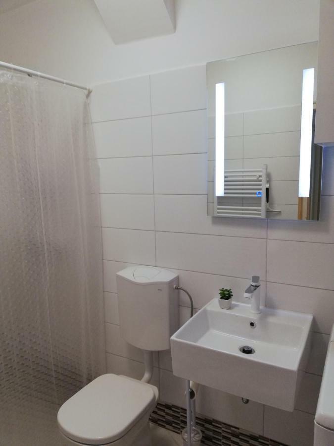 New Renovated Apartment 15 Min From Beach On Foot Пула Экстерьер фото