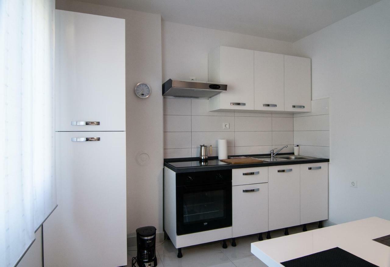 New Renovated Apartment 15 Min From Beach On Foot Пула Экстерьер фото