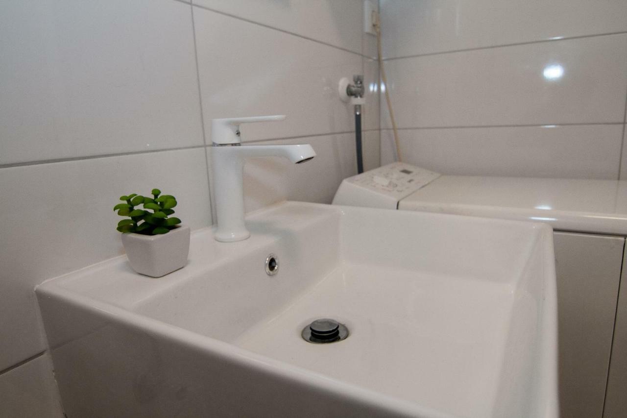 New Renovated Apartment 15 Min From Beach On Foot Пула Экстерьер фото