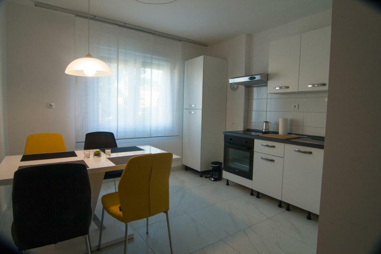 New Renovated Apartment 15 Min From Beach On Foot Пула Экстерьер фото