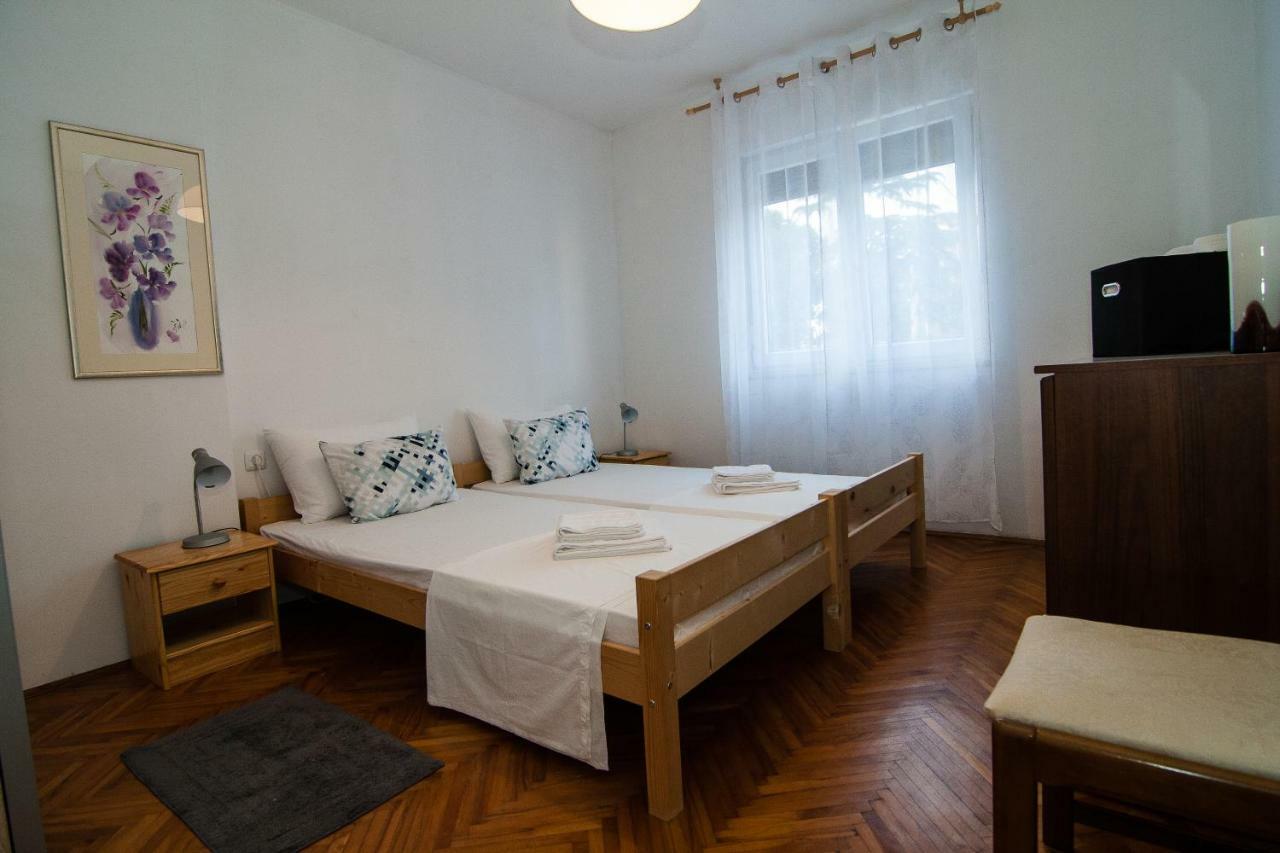 New Renovated Apartment 15 Min From Beach On Foot Пула Экстерьер фото