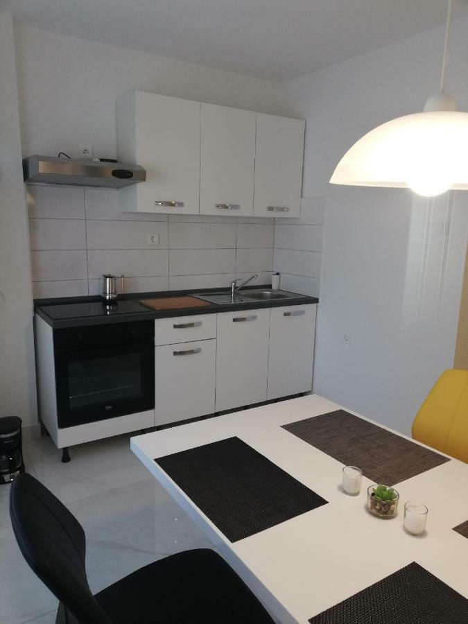 New Renovated Apartment 15 Min From Beach On Foot Пула Экстерьер фото